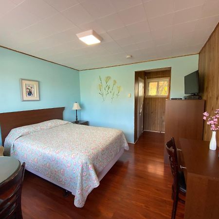 Motel Des Erables Coteau-du-Lac Buitenkant foto