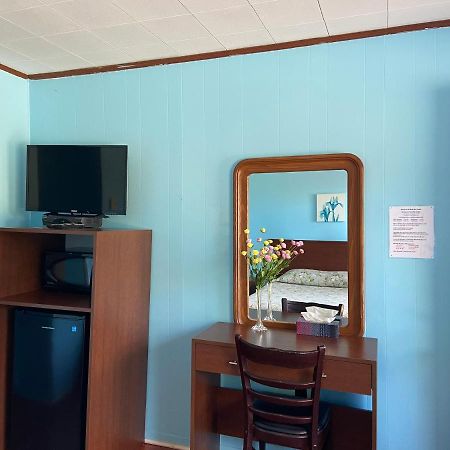 Motel Des Erables Coteau-du-Lac Buitenkant foto