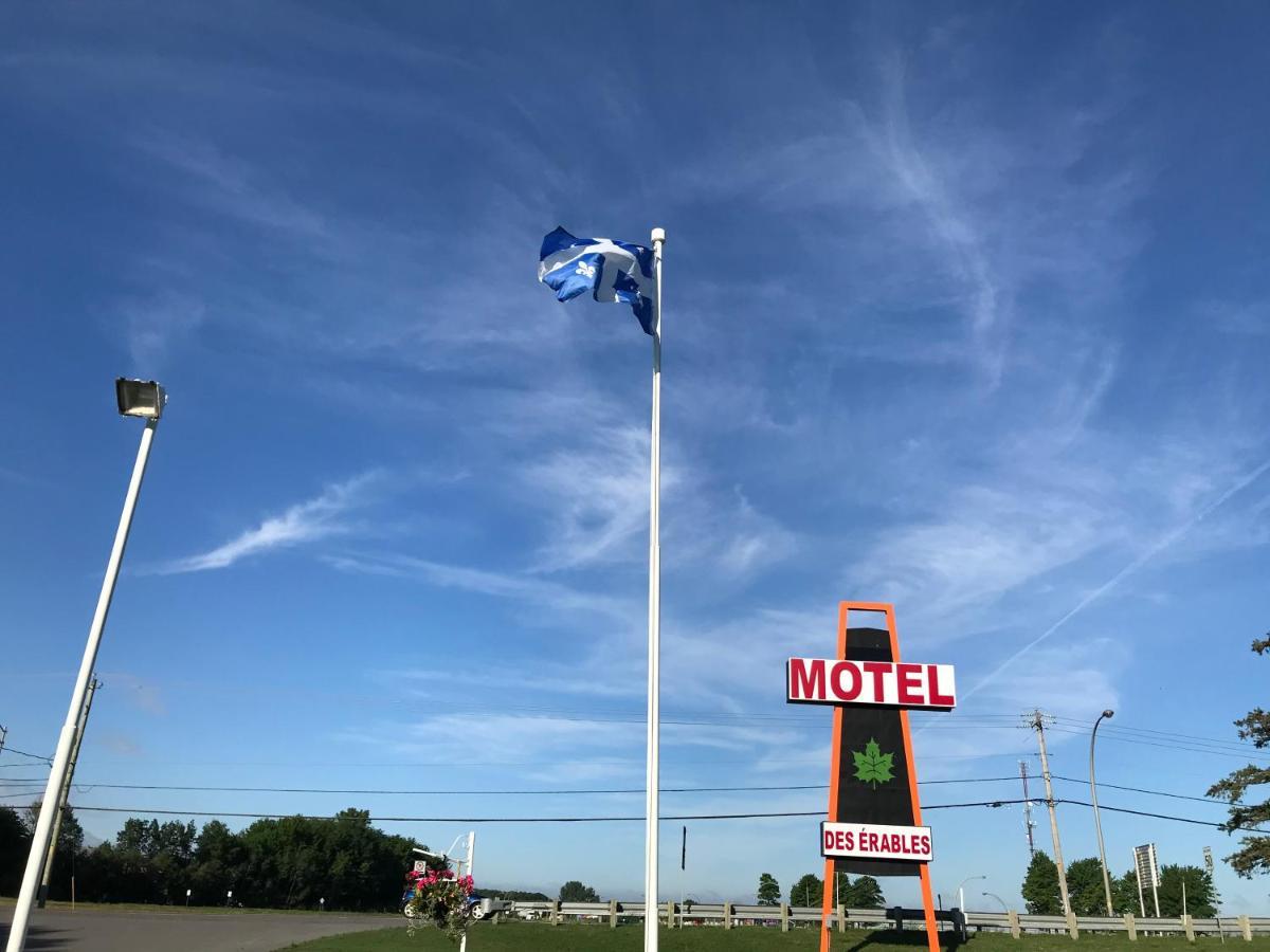 Motel Des Erables Coteau-du-Lac Buitenkant foto