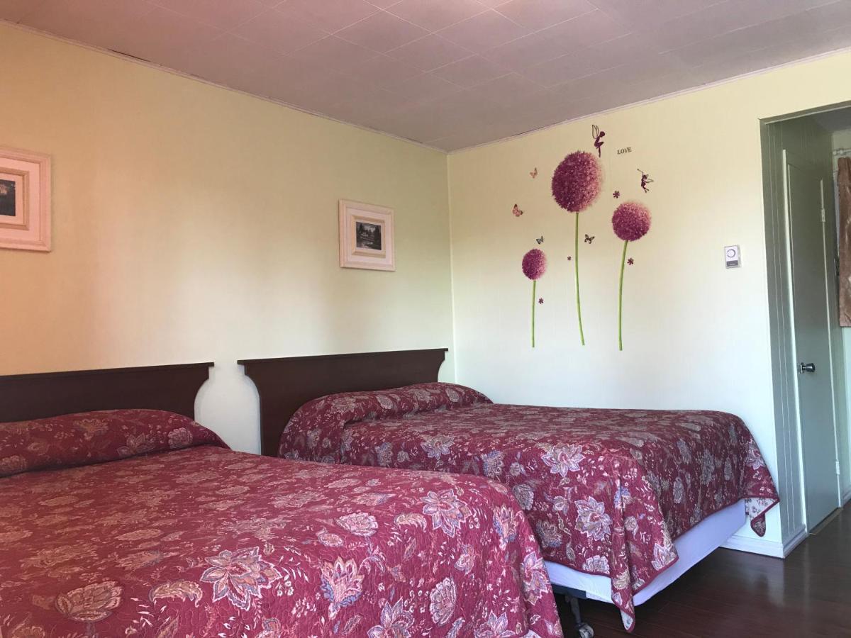 Motel Des Erables Coteau-du-Lac Buitenkant foto