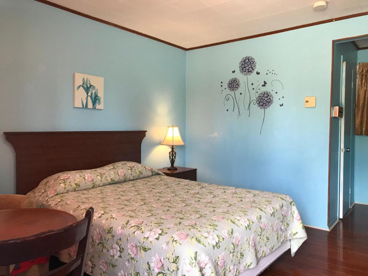 Motel Des Erables Coteau-du-Lac Buitenkant foto